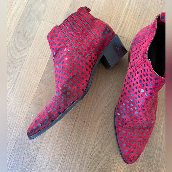 modern vice red suede polka dot chelsea boot🔴⚫️ - Picture 8 of 10